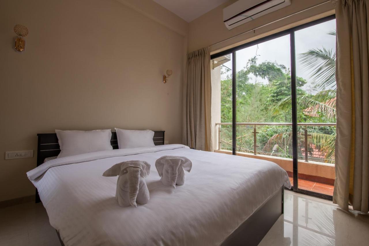 Stayvista'S Greenwoods Villa 10 - City-Center Villa With Private Pool, Terrace, Lift & Carrom Board Lonavala Exterior photo