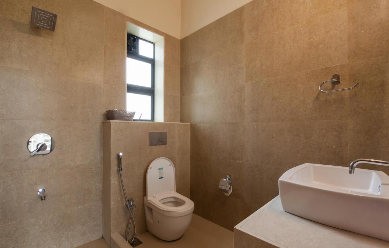 Stayvista'S Greenwoods Villa 10 - City-Center Villa With Private Pool, Terrace, Lift & Carrom Board Lonavala Exterior photo
